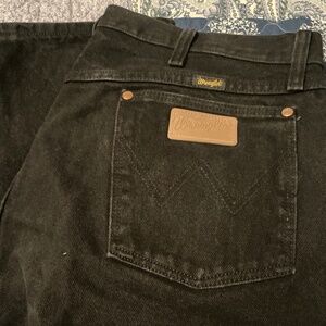 2 pair black men’s wrangler jeeams